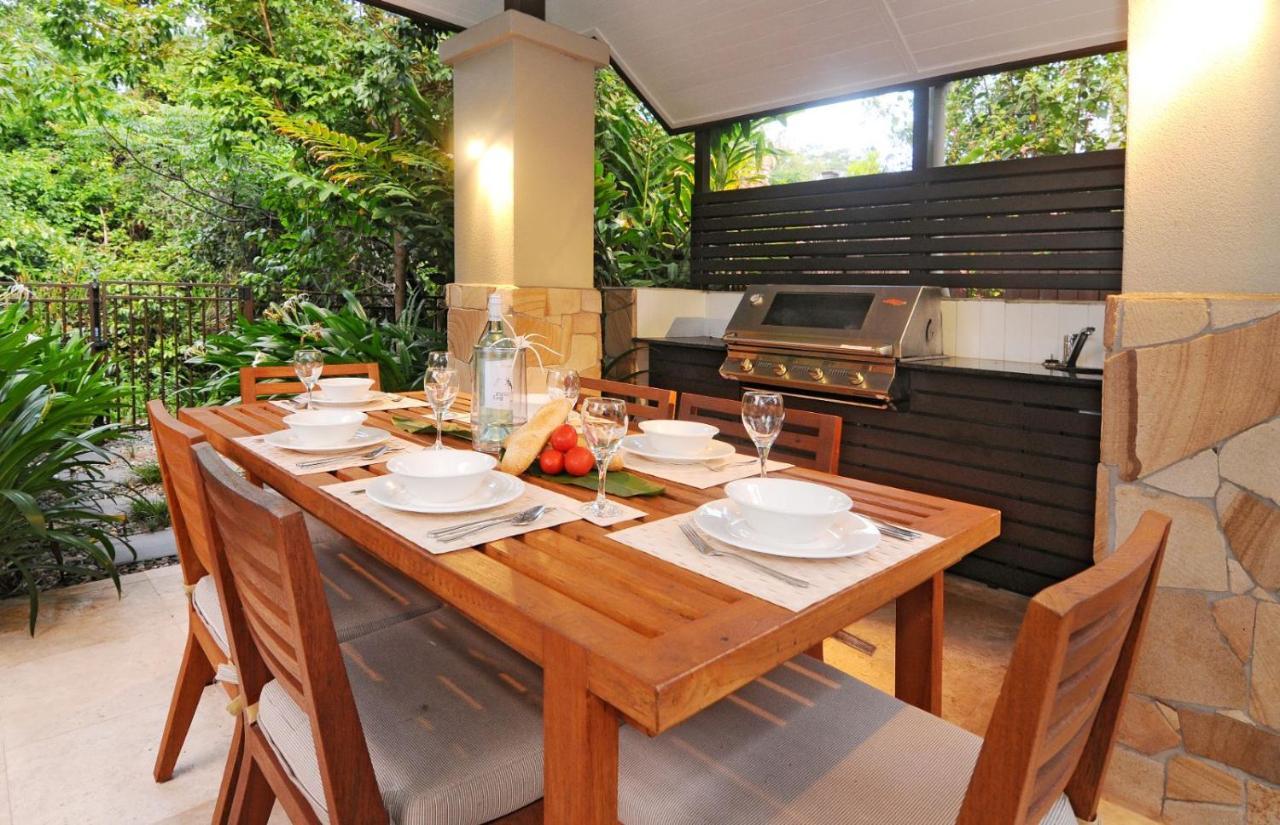 Port Douglas Private Apartments In Temple Екстериор снимка