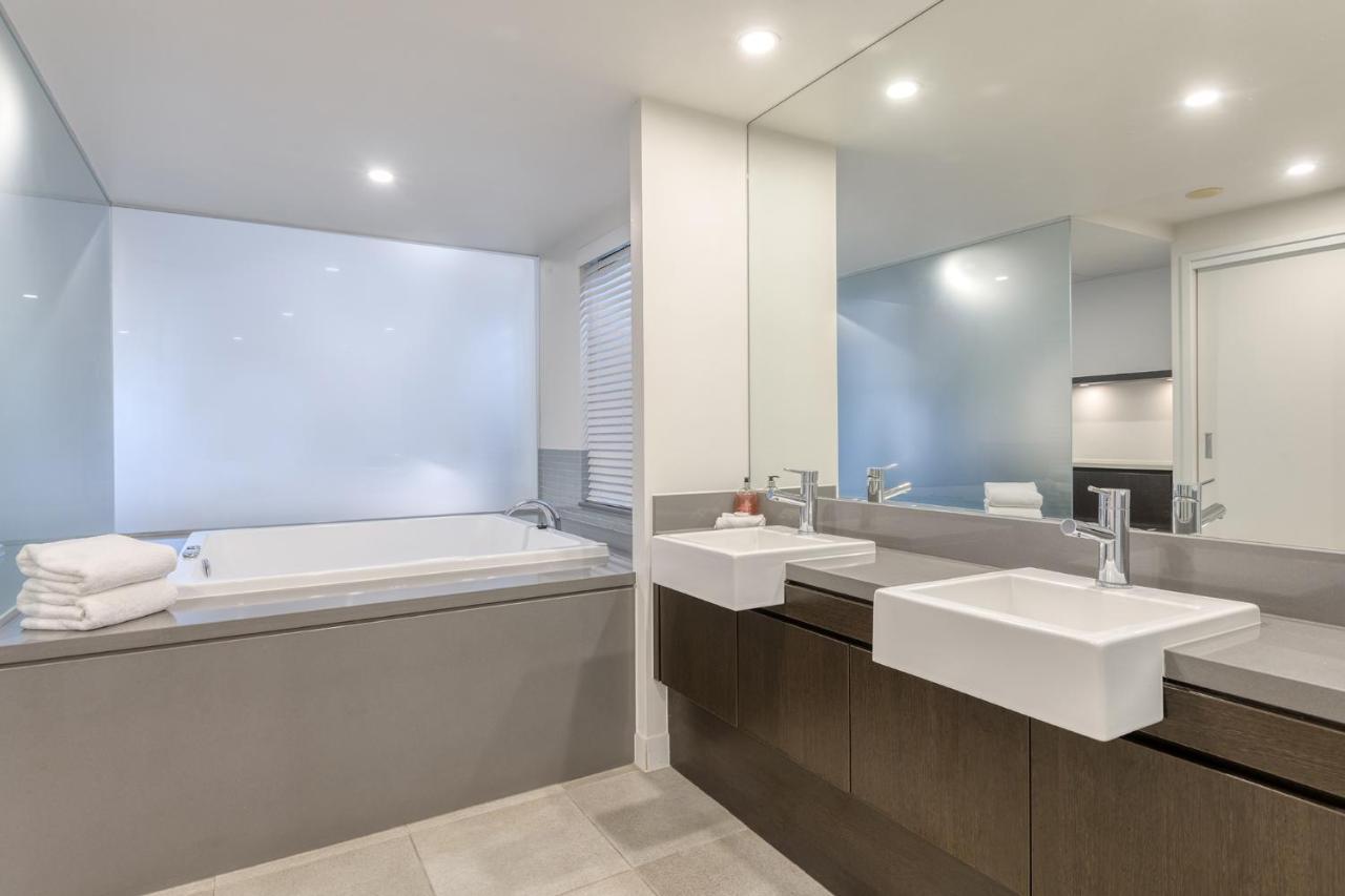 Port Douglas Private Apartments In Temple Екстериор снимка